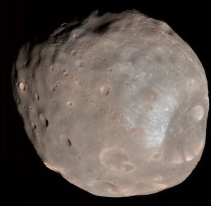 Měsíc Phobos.