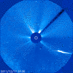 Kometa Lovejoy na snímku z koronografu LASCO3 (družice SOHO) dnes v 8:30. Credit: NASA, ESA