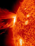 Erupce z 16. dubna 2012 na snímku ze sondy SDO. Credit: NASA
