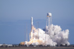 Start rakety Antares. Credit: NASA