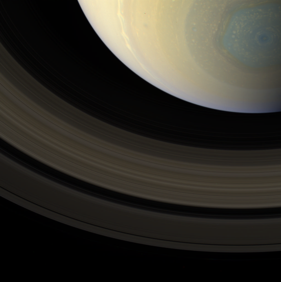 saturn-hexagon