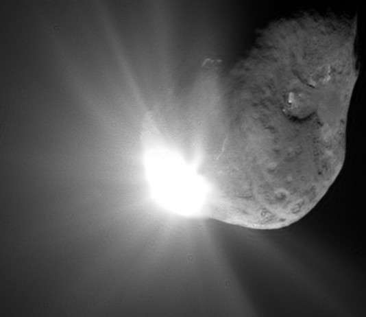 KIC 8462852: Našel Kepler mimozemské artefakty? Mohou být za poklesy jasnosti hvězdy komety? Credit: NASA