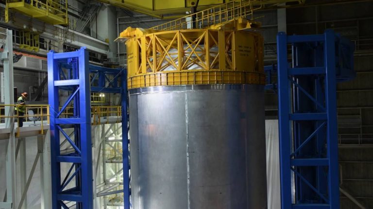 Video: Výroba nové americké super rakety v jedné minutě