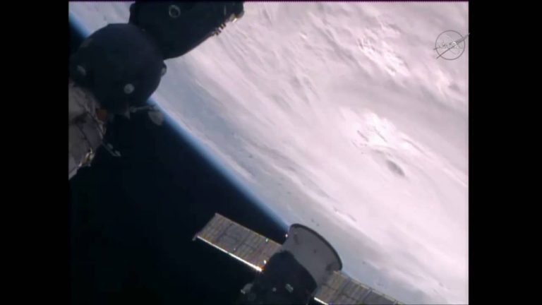 Videa: Hurikán Matthew z paluby ISS