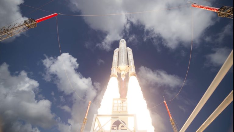 Časosběrné video: Jak se připravují sondy Galileo
