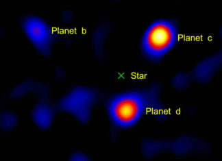 Podívejte se na skutečné záběry planet, které obíhají okolo cizí hvězdy HR 8799, credit: NASA