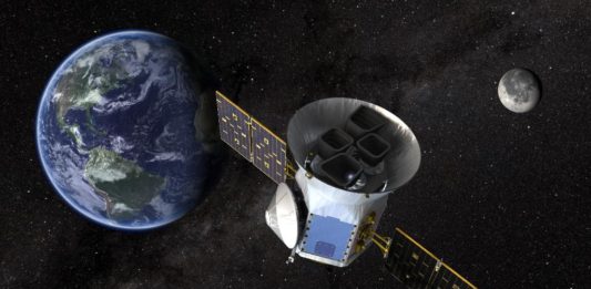 Družice TESS. Credit: NASA