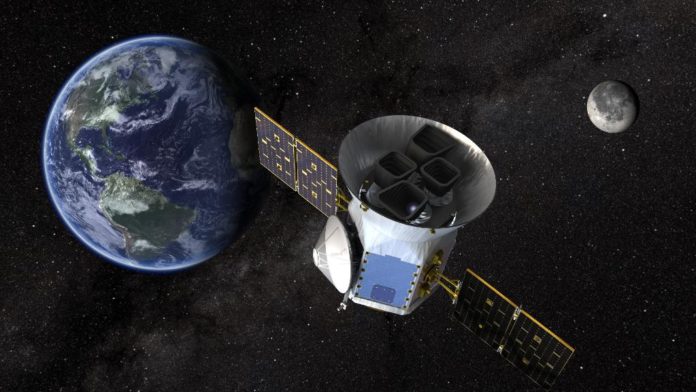 Družice TESS. Credit: NASA