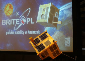 Další malá družice lovila tranzity u Bety Pictoris Družice BRITE_Heweliusz. Foto: LukaszKatlewa, CC BY-SA 4.0