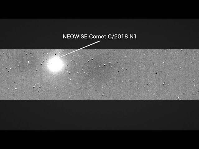 TESS si před začátkem vědecké mise smlsla na kometě