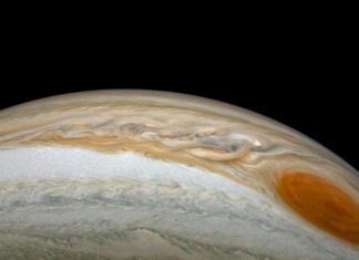 Epsilon Indi Ab: Nejbližší analog Jupiteru v komplikovaném systému